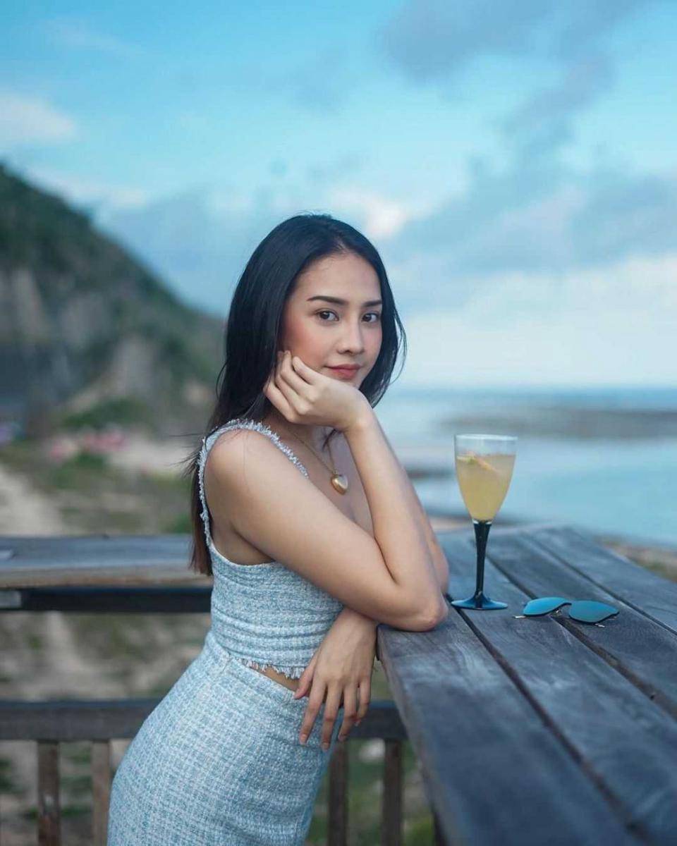instagram.com/anyageraldine