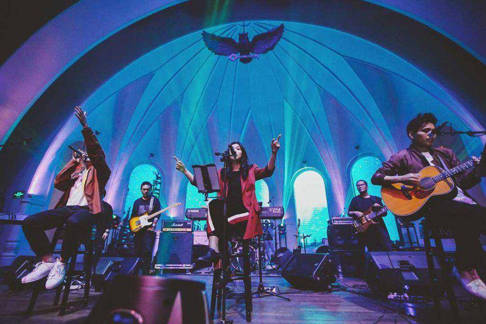 instagram.com/isyanasarasvati