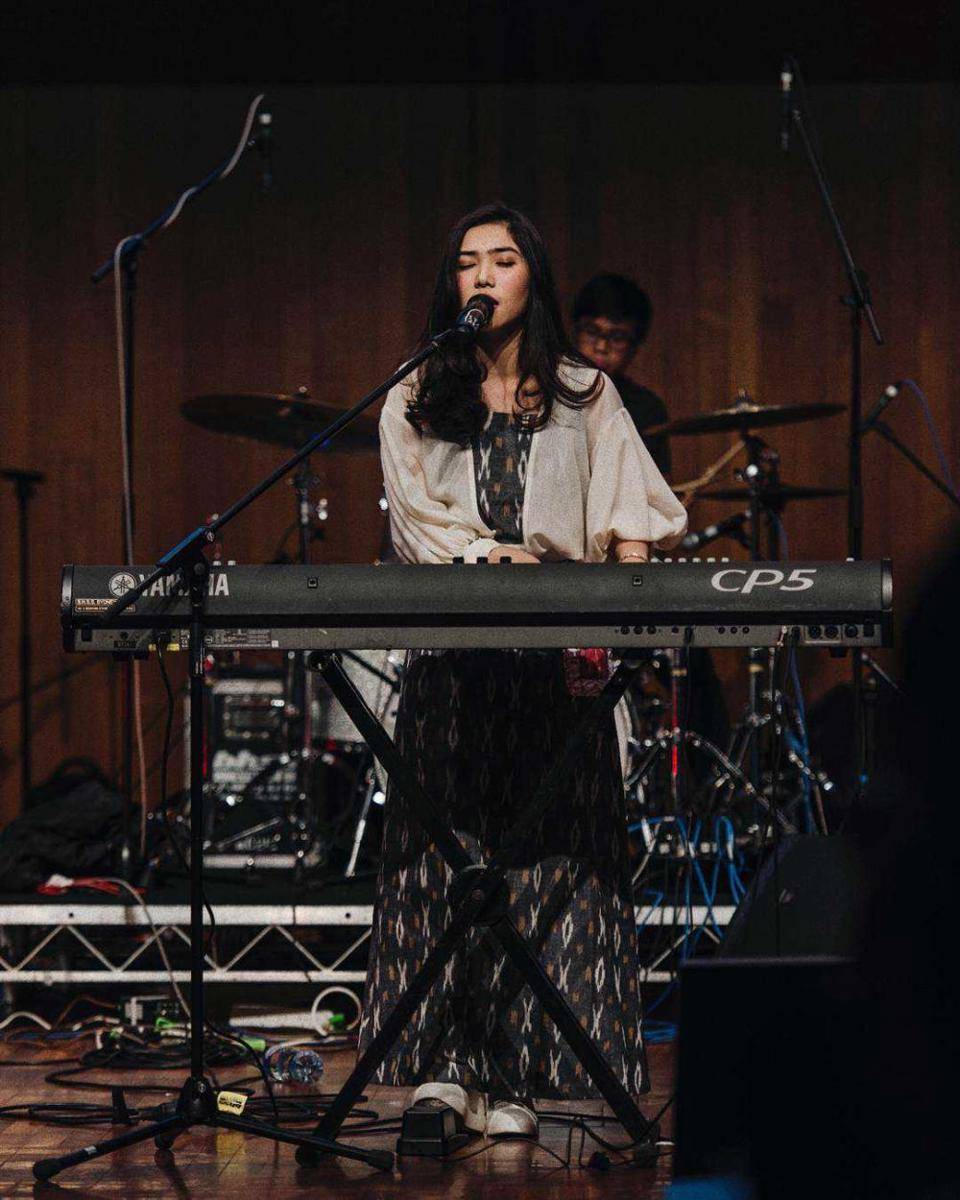 instagram.com/isyanasarasvati
