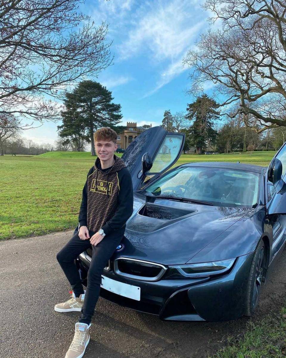 Instagram.com/hrvy