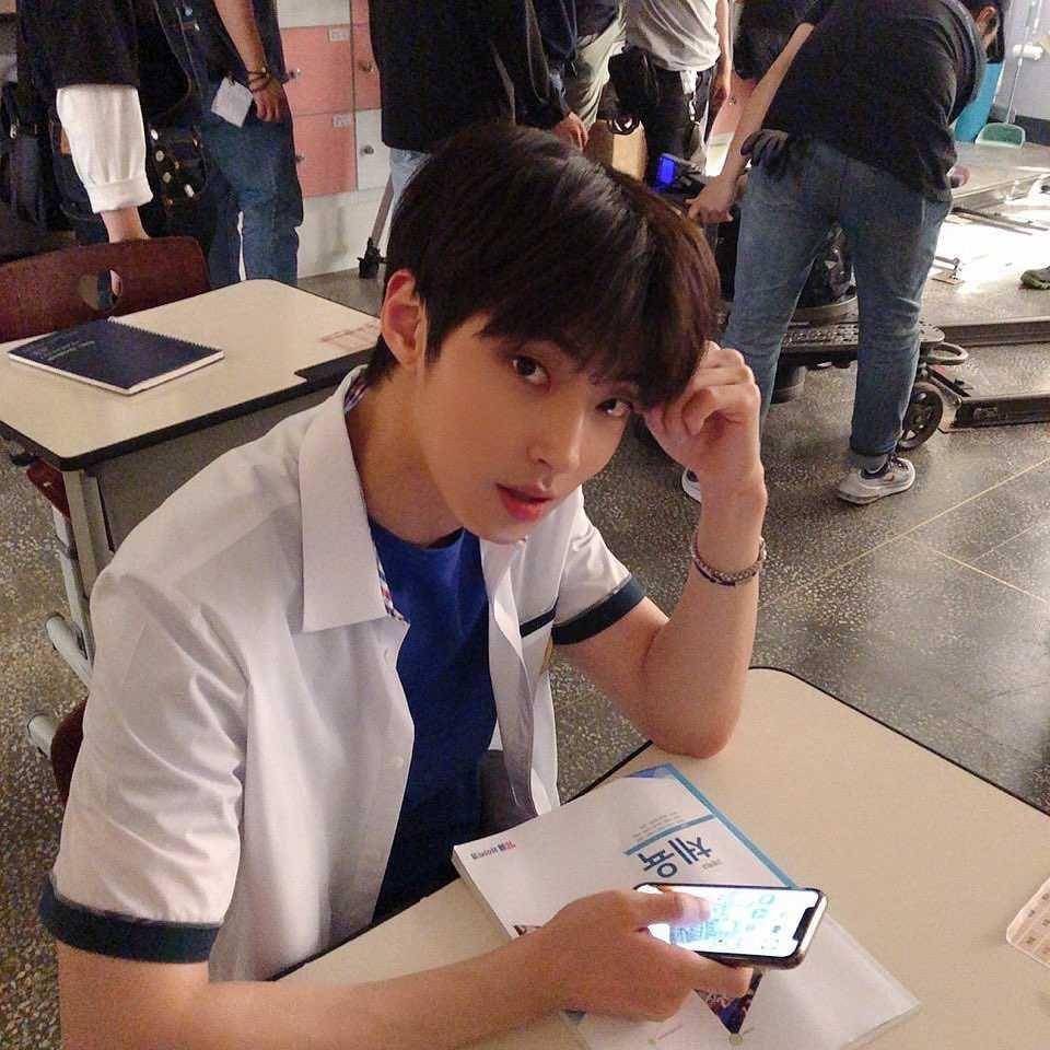 instagram.com/keyeastofficial