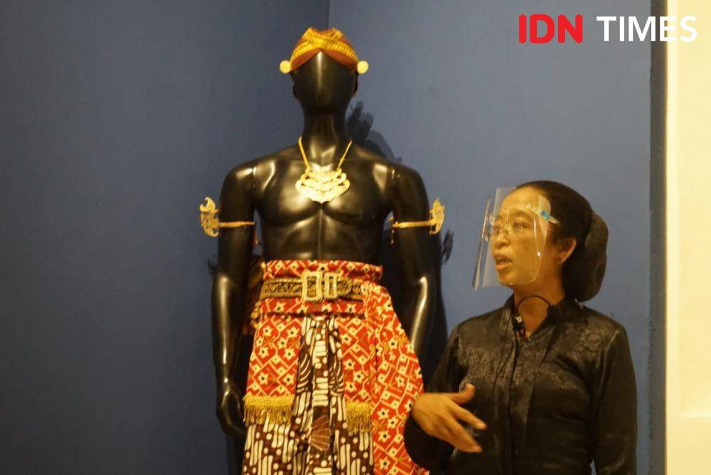 Pameran temporer Adhyatmaka Sri Sultan HB II di Keraton Yogyakarta. IDN Times/Tunggul Damarjati