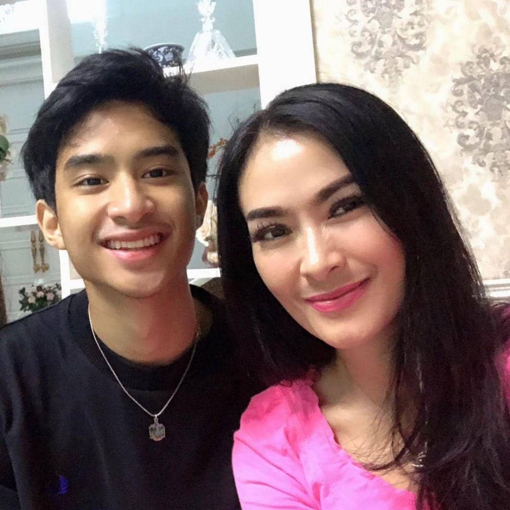 Instagram.com/iisdahlia