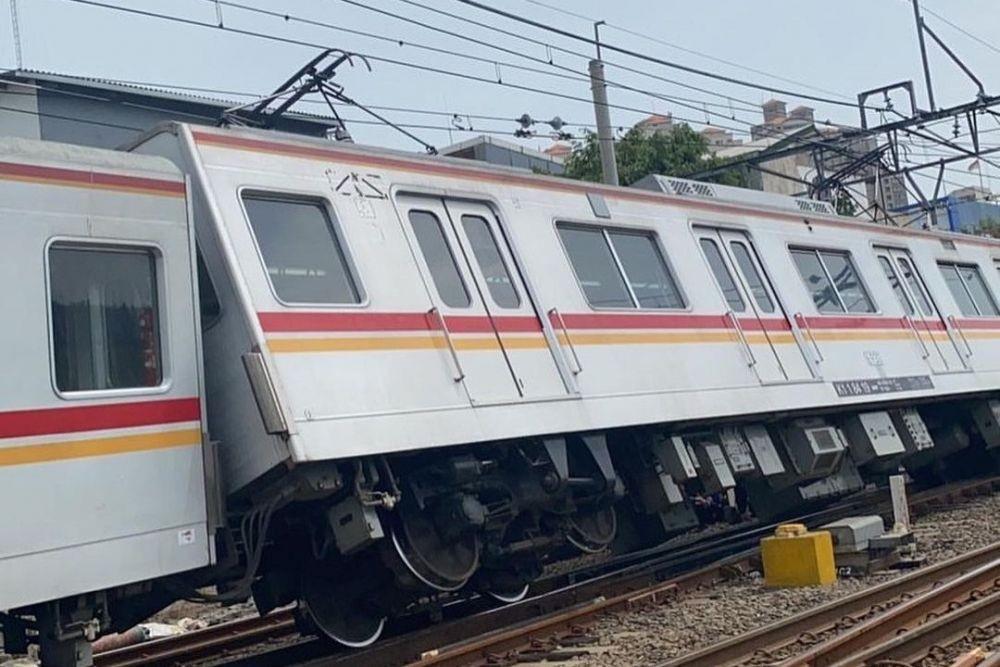 KRL Kembali Anjlok, Lintas Manggarai-Tanah Abang Tak Bisa Dilalui