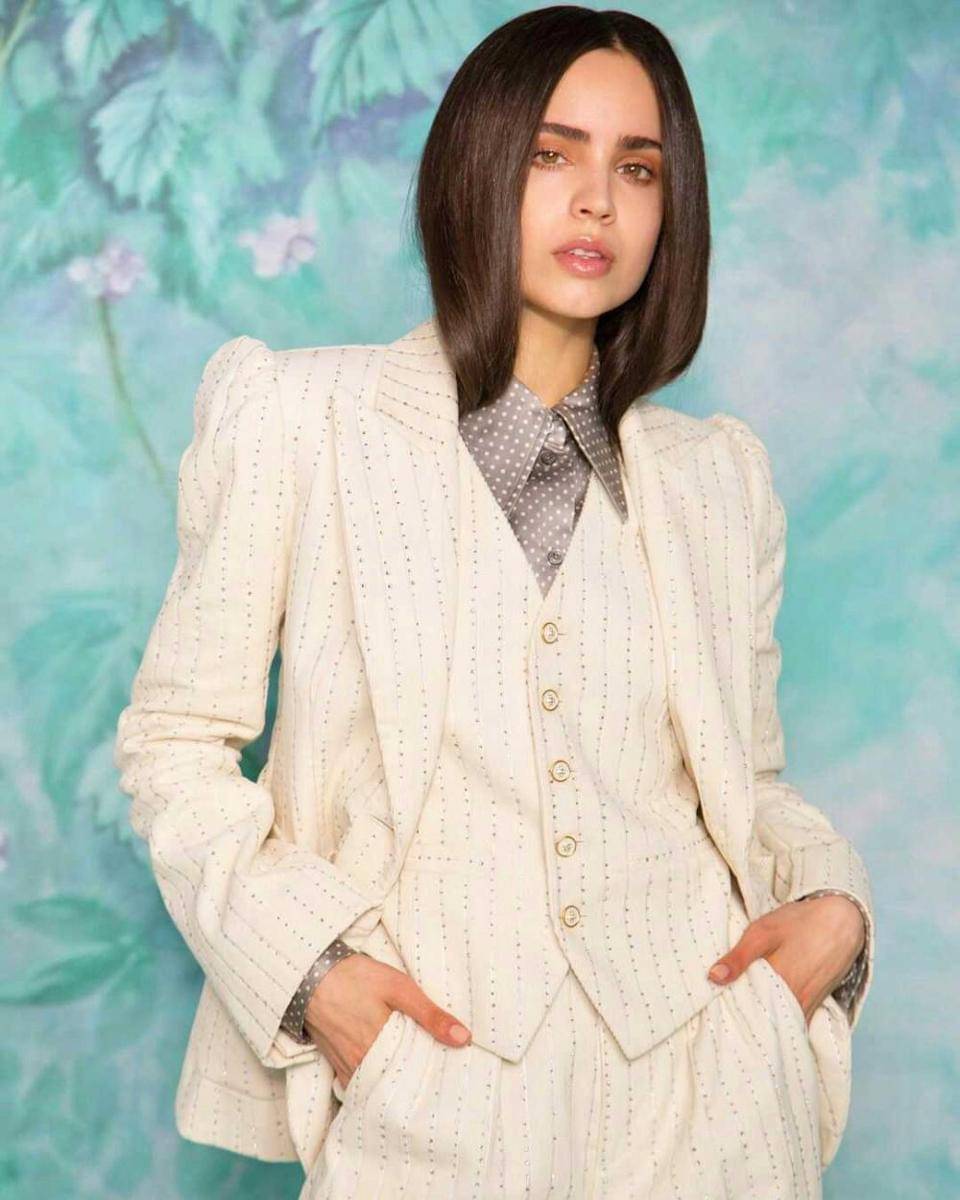 instagram.com/sofiacarson