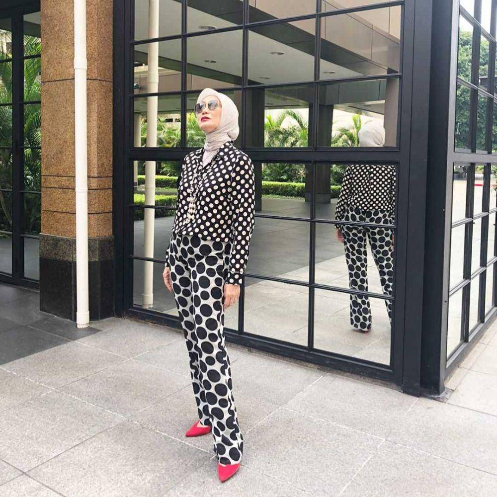 Outfit Okky Asokawati (instagram.com/okkyasokawati)