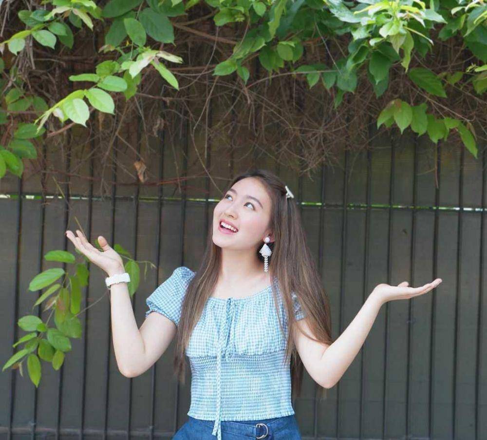 instagram.com/natashawilona12