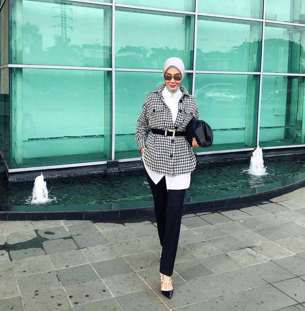 Outfit Okky Asokawati (instagram.com/okkyasokawati)