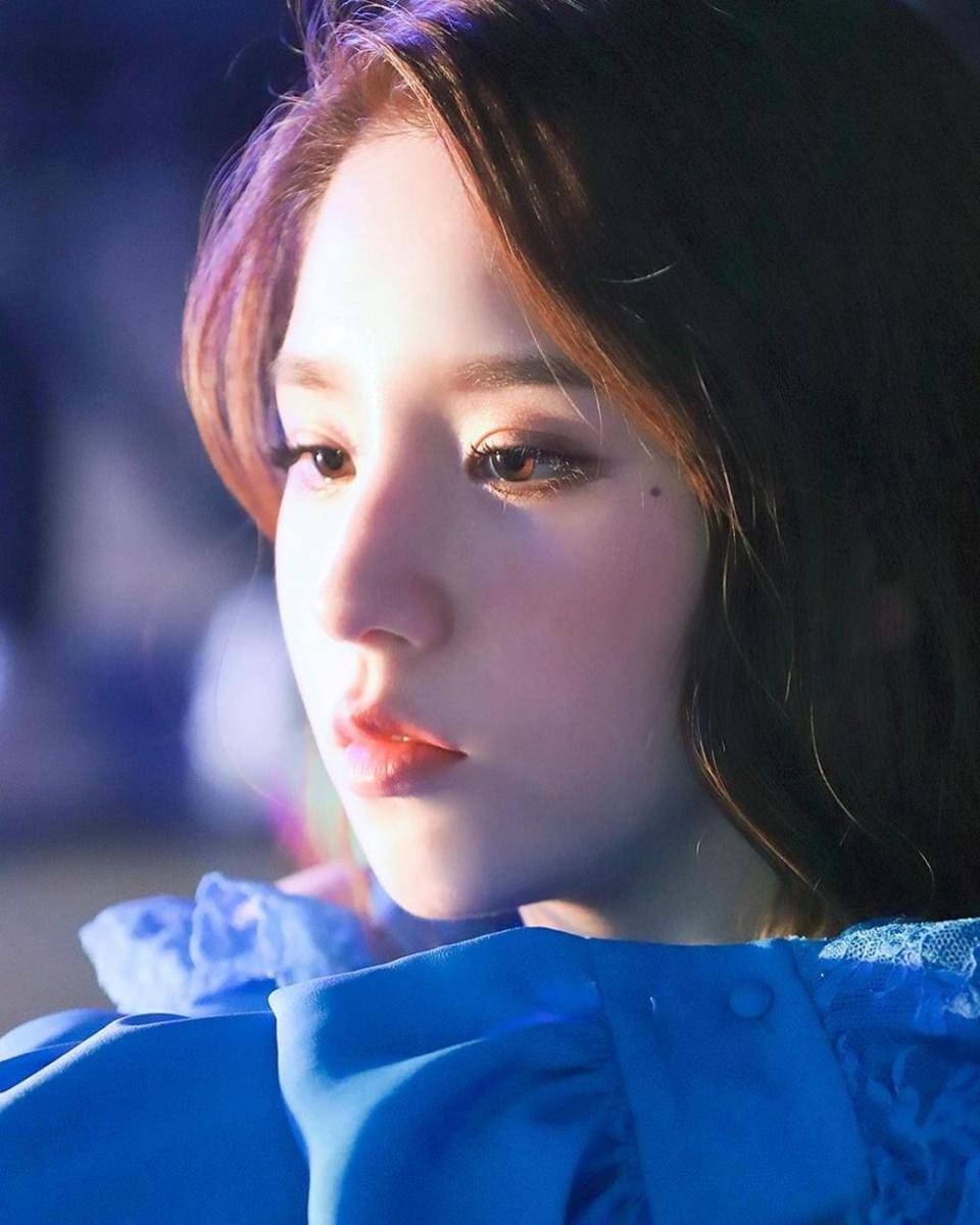 instagram.com/itsjeonheejin