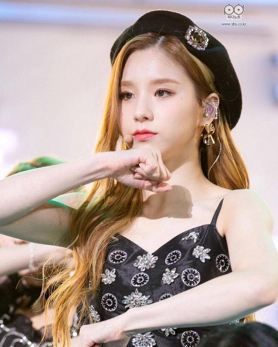 instagram.com/itsjeonheejin