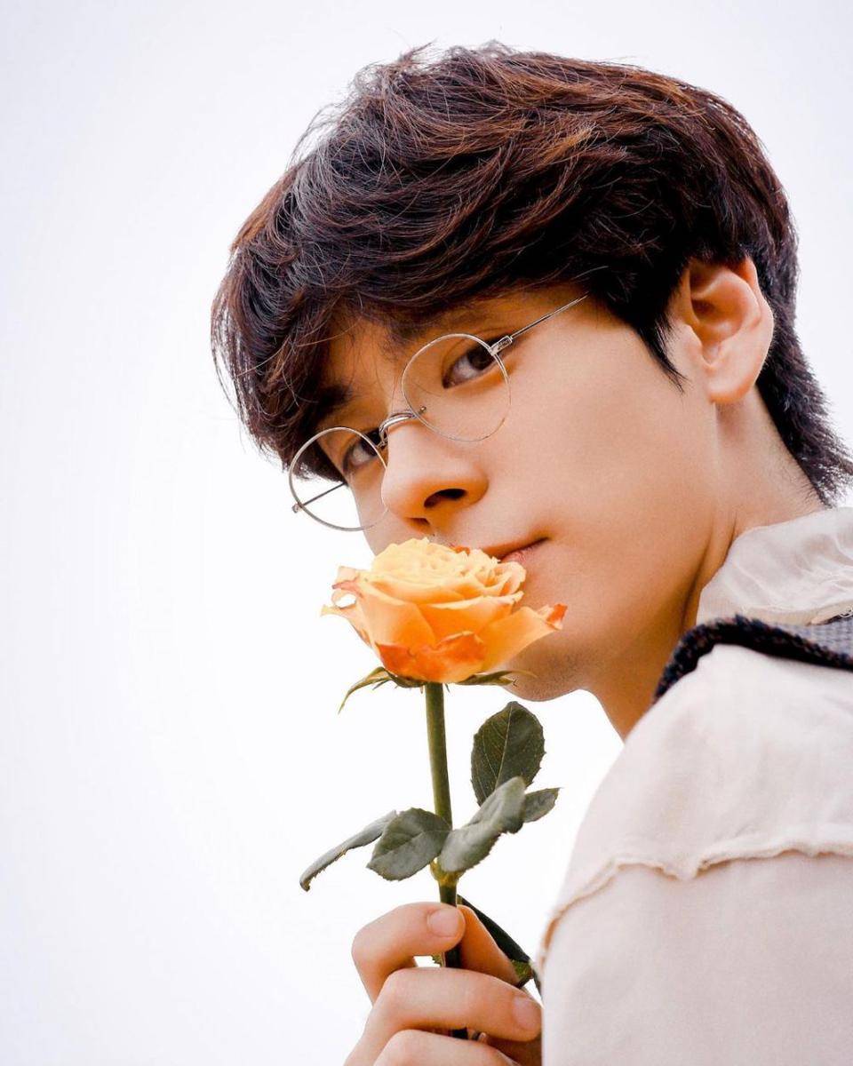instagram.com/iam_miles_wei