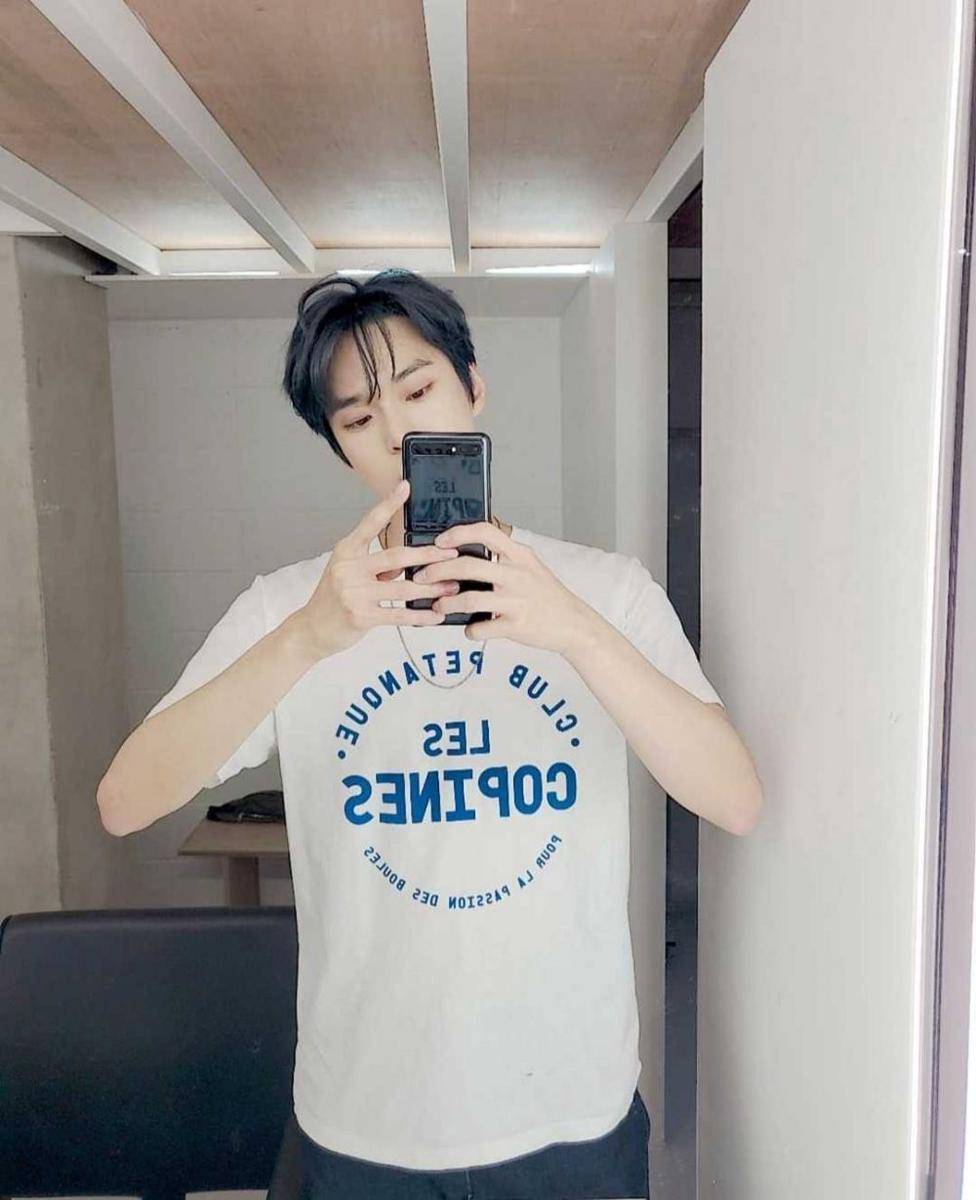 Instagram.com/luruszen_nct