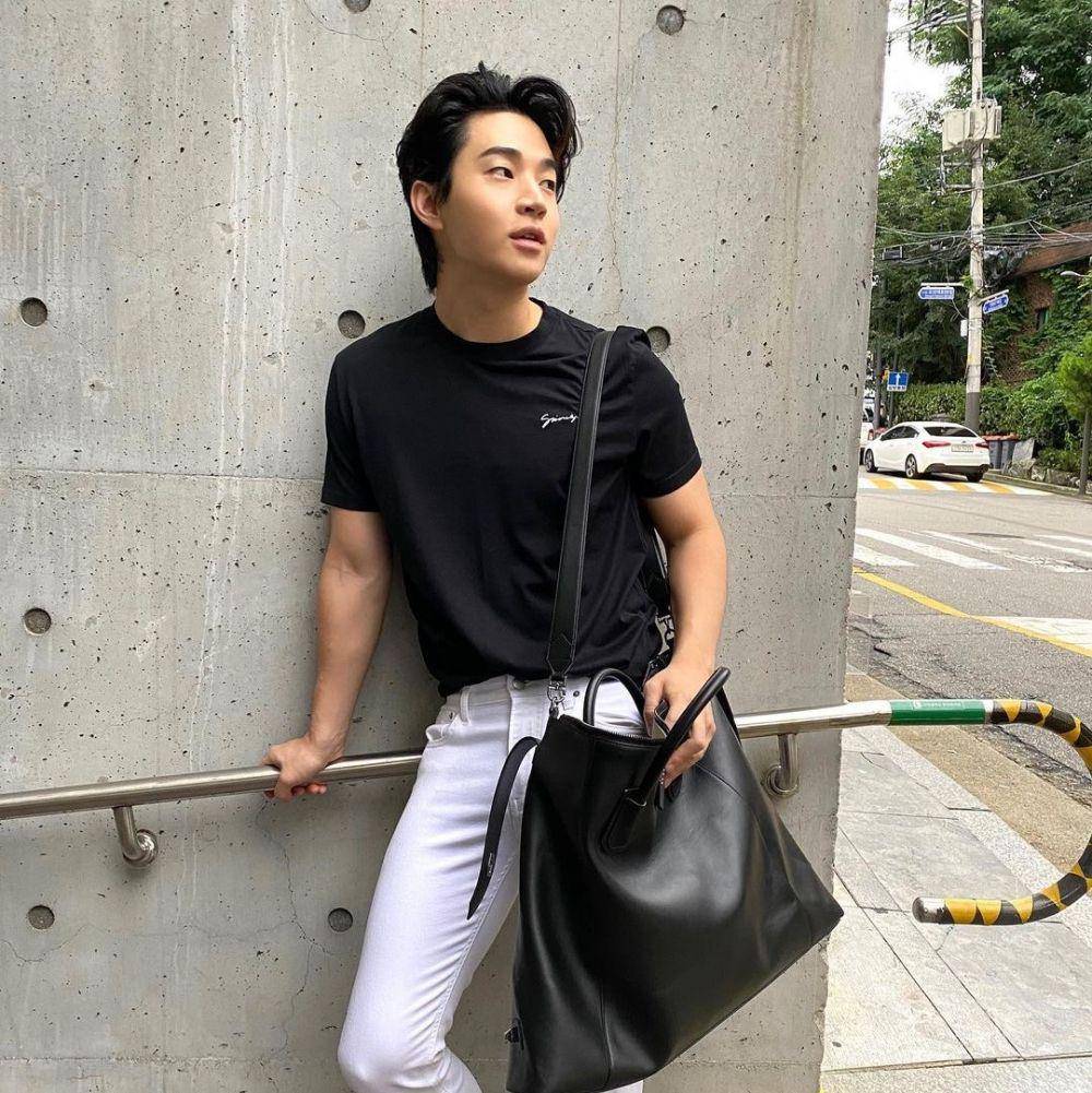 Instagram.com/henryl89