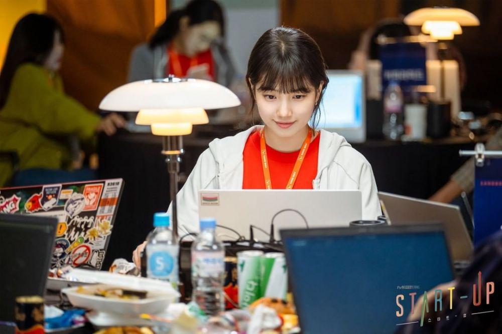 5 Tokoh Inspiratif di KDrama yang Jadi Panutan Saat Memulai Karier