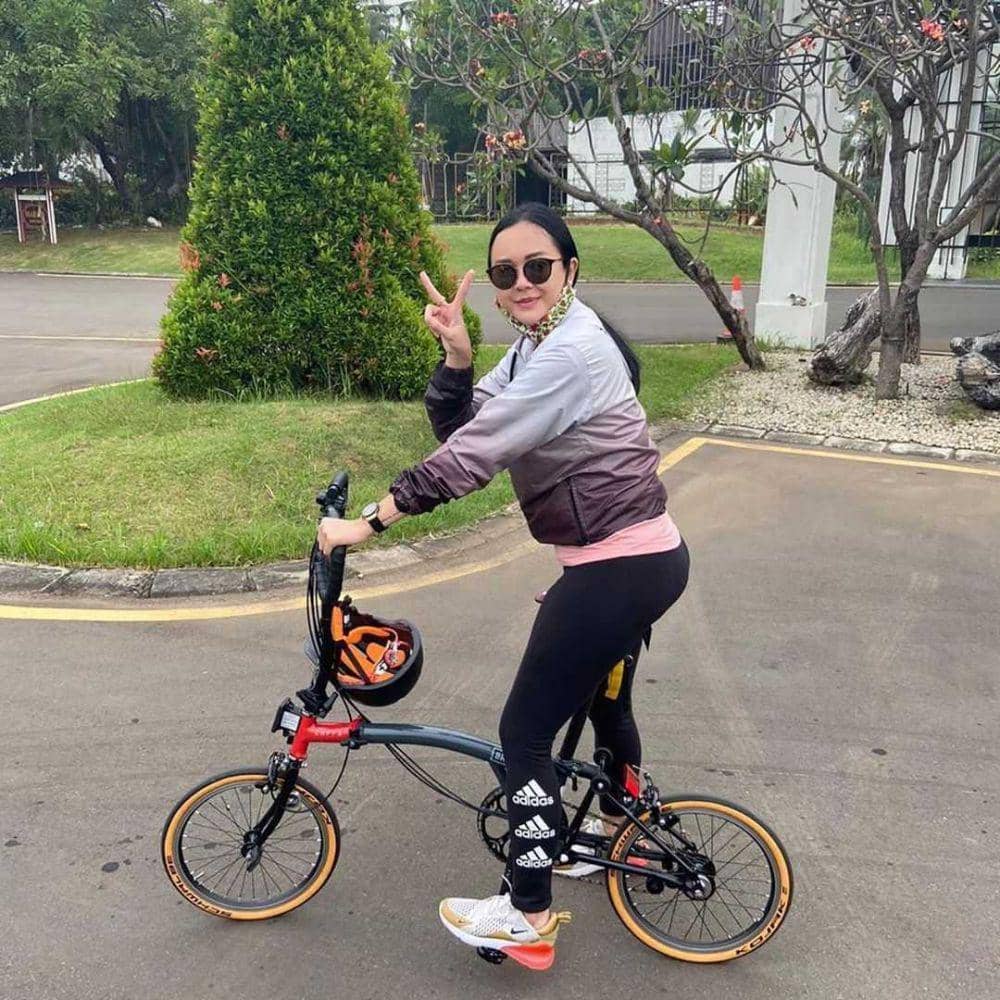 instagram.com/aurakasih