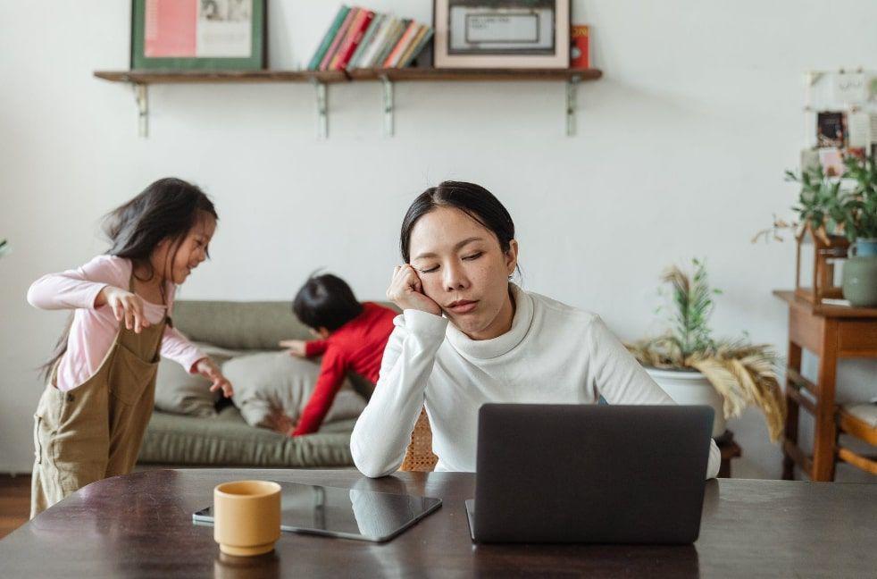 Supaya Tetap Waras Selama WFH, Coba Deh Lakukan 6 Tips Ini