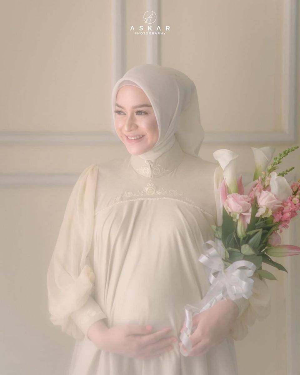 instagram.com/ninazatulini22