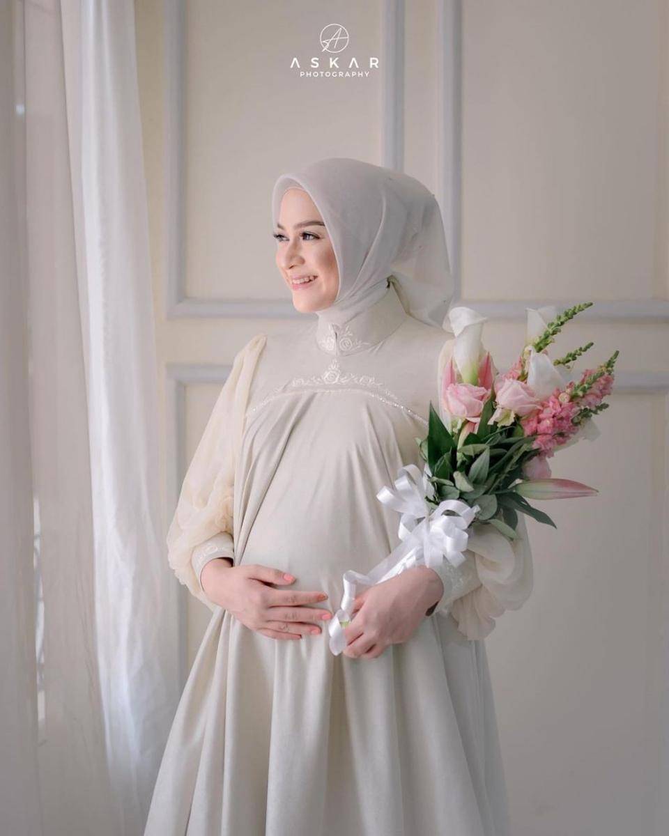 instagram.com/ninazatulini22