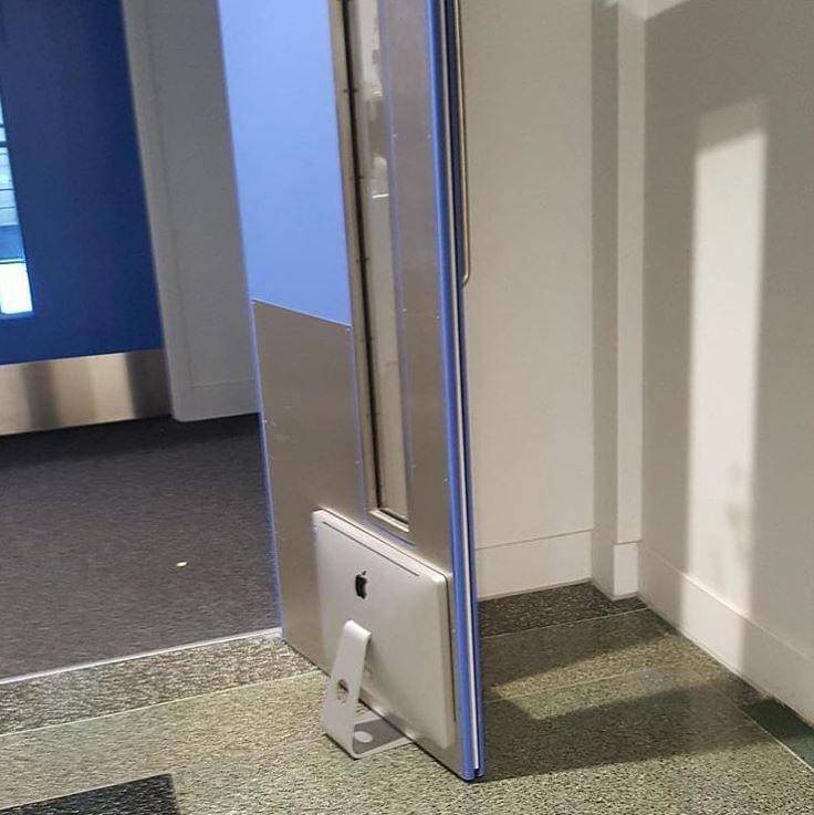 Instagram.com/uglydesign