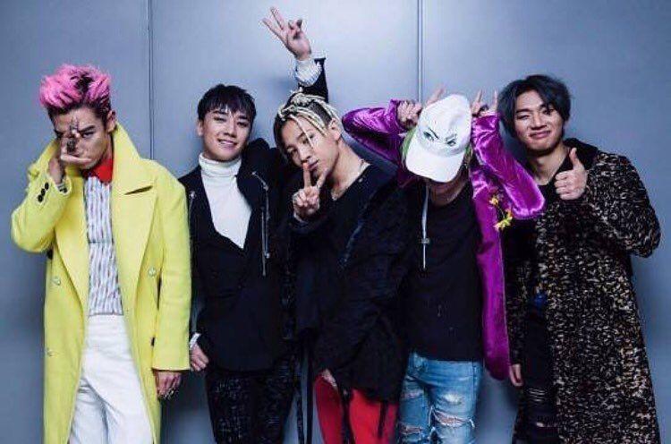 Siap Comeback Solo, 10 Potret Kedekatan G-DRAGON dengan Member BIGBANG