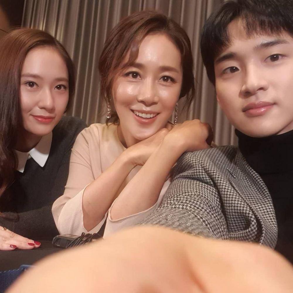 Instagram.com/jeonghee_moon