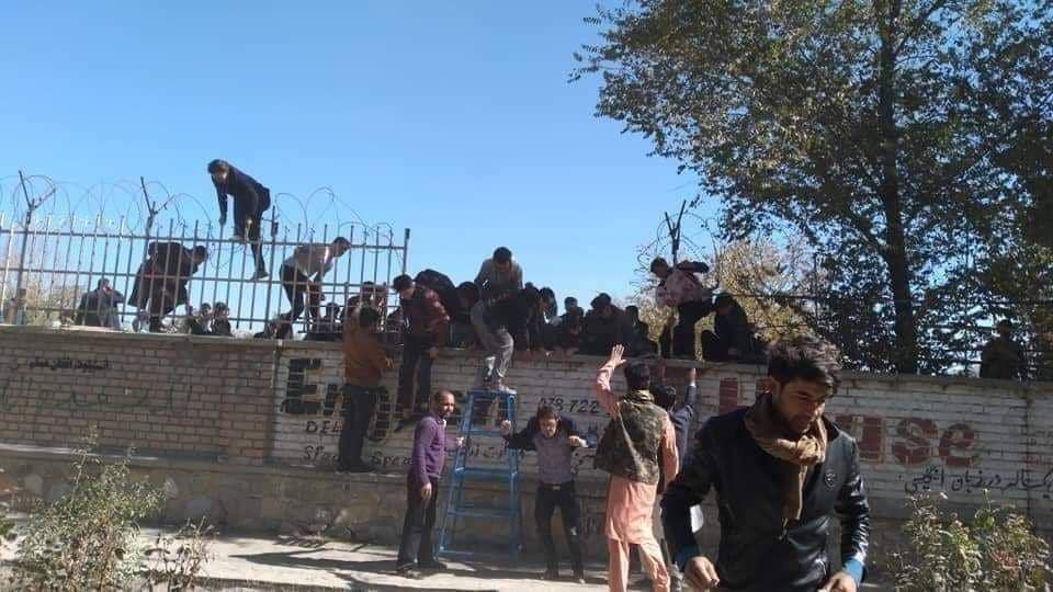 Universitas Kabul Diserang 3 Pria Bersenjata, Belasan Orang Tewas