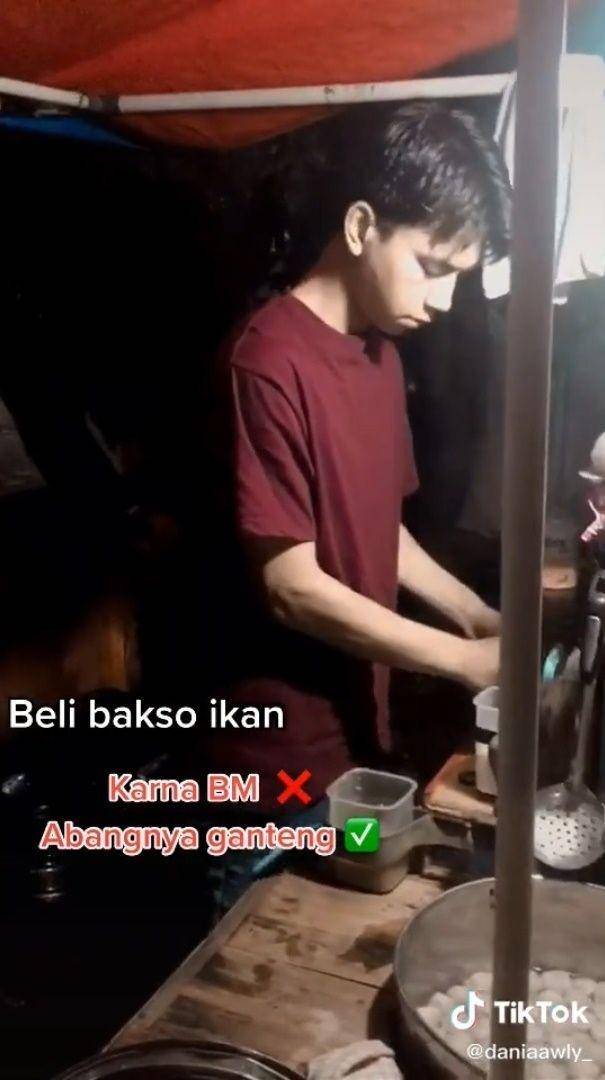 tiktok.com/@daniaawly_