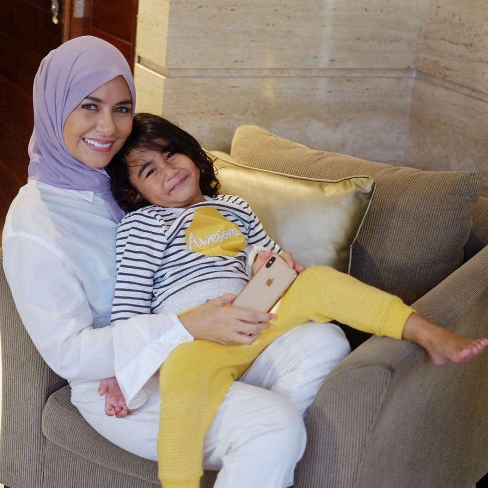 Instagram.com/meisya__siregar