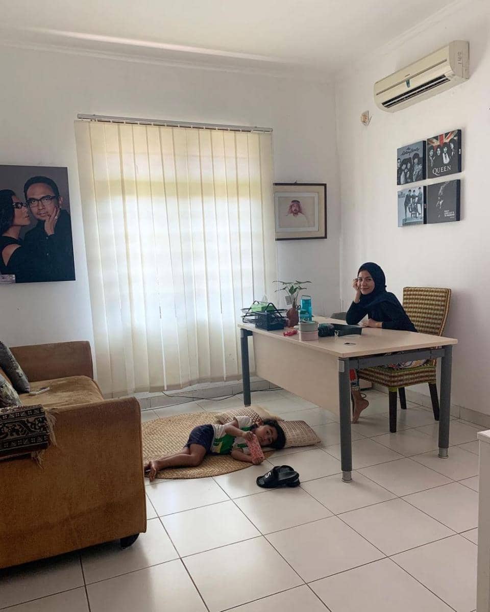 Instagram.com/meisya__siregar