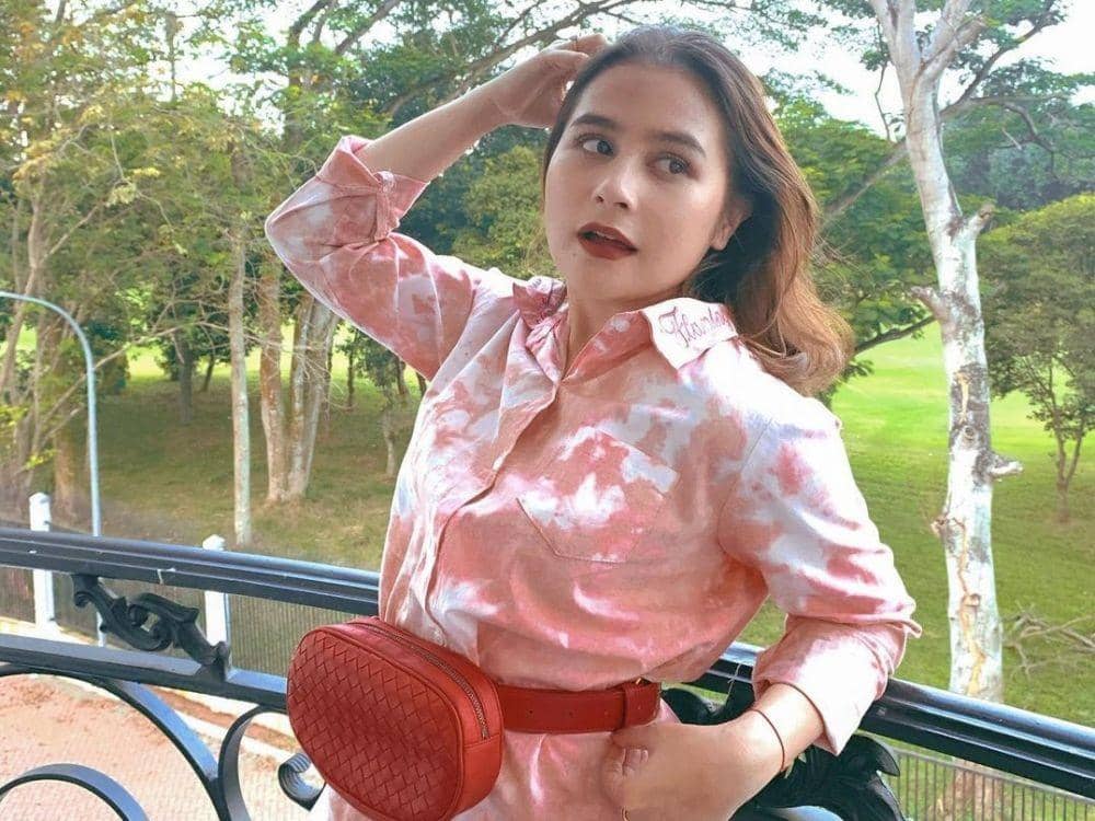 10 Sepatu Prilly Latuconsina Ini Bisa Kamu Miliki, Harga Relatif Murah
