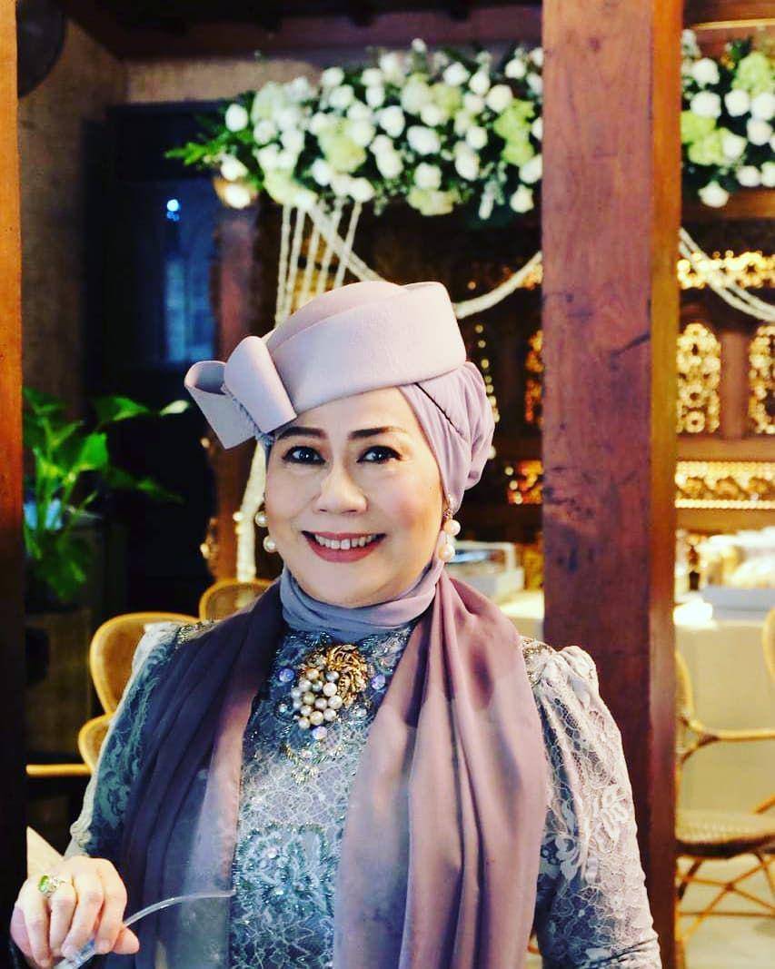 instagram.com/dewiyullofficial