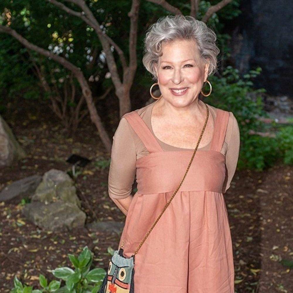 instagram.com/bettemidler