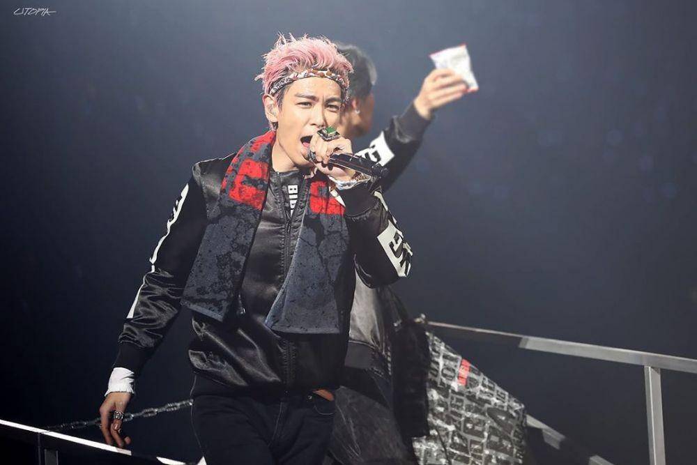 Aksi Panggung T.O.P BIGBANG (instagram.com/utopia_871104)