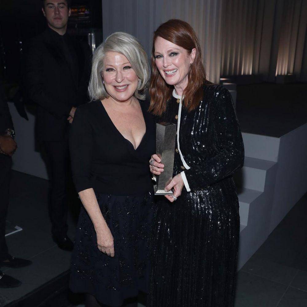 instagram.com/bettemidler
