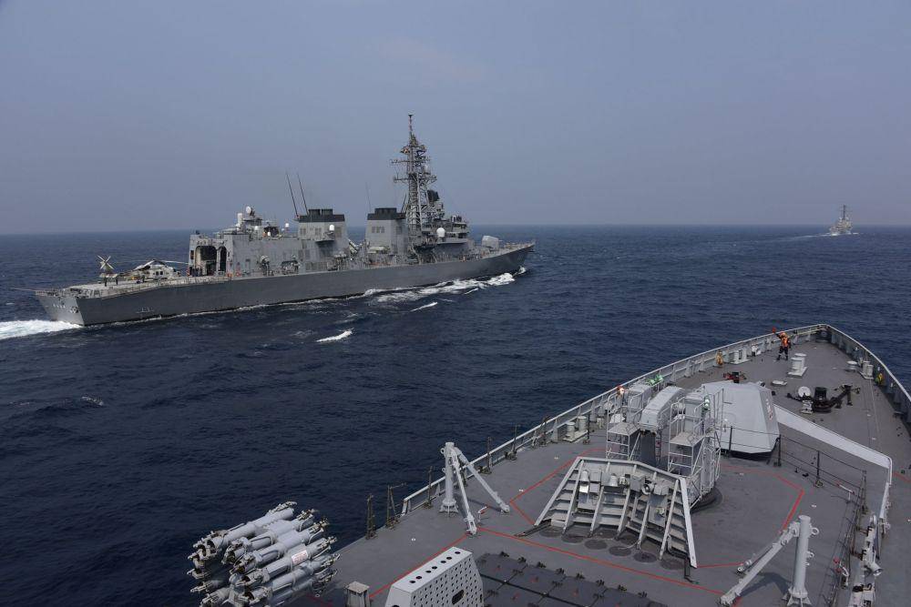 Suasana latihan perang Malabar 2020 di Teluk Bengal, pada 3 November 2020. (Twitter.com/indiannavy)