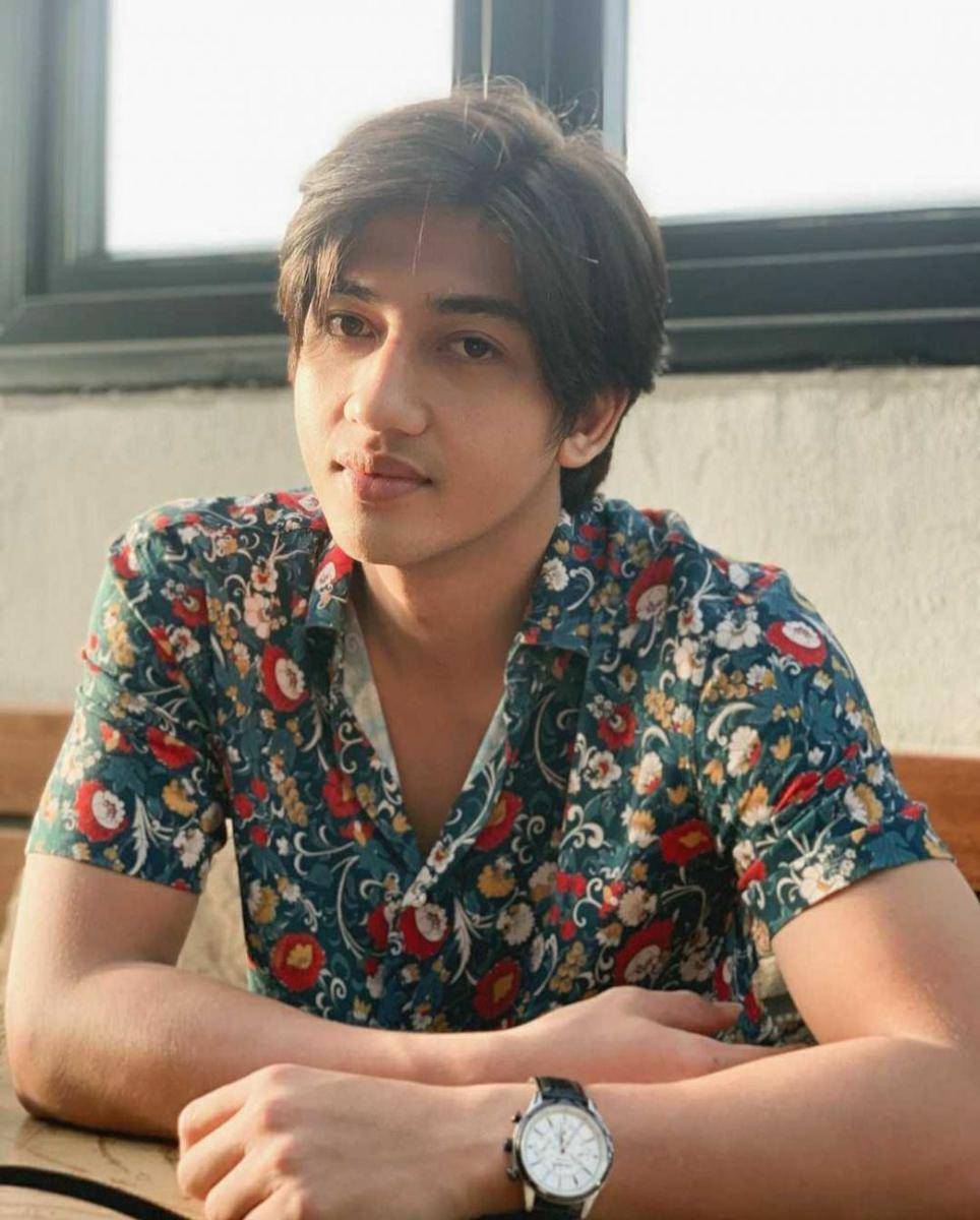 Instagram.com/harrisvriza