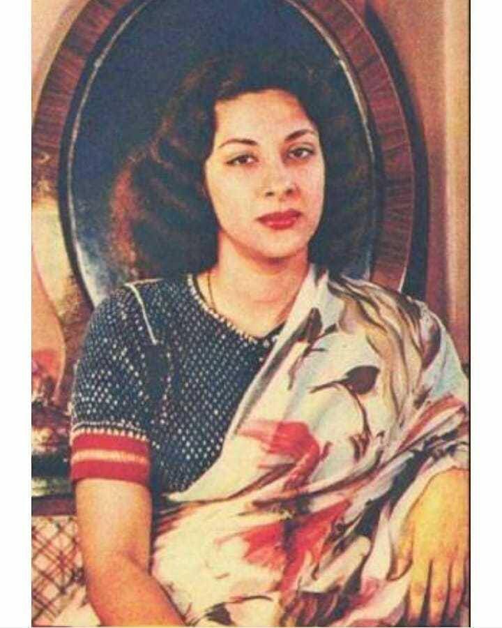 instagram.com/nargisdutt