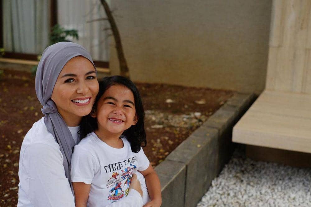 Instagram.com/meisya__siregar