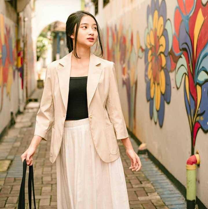 instagram.com/ansellmaputri