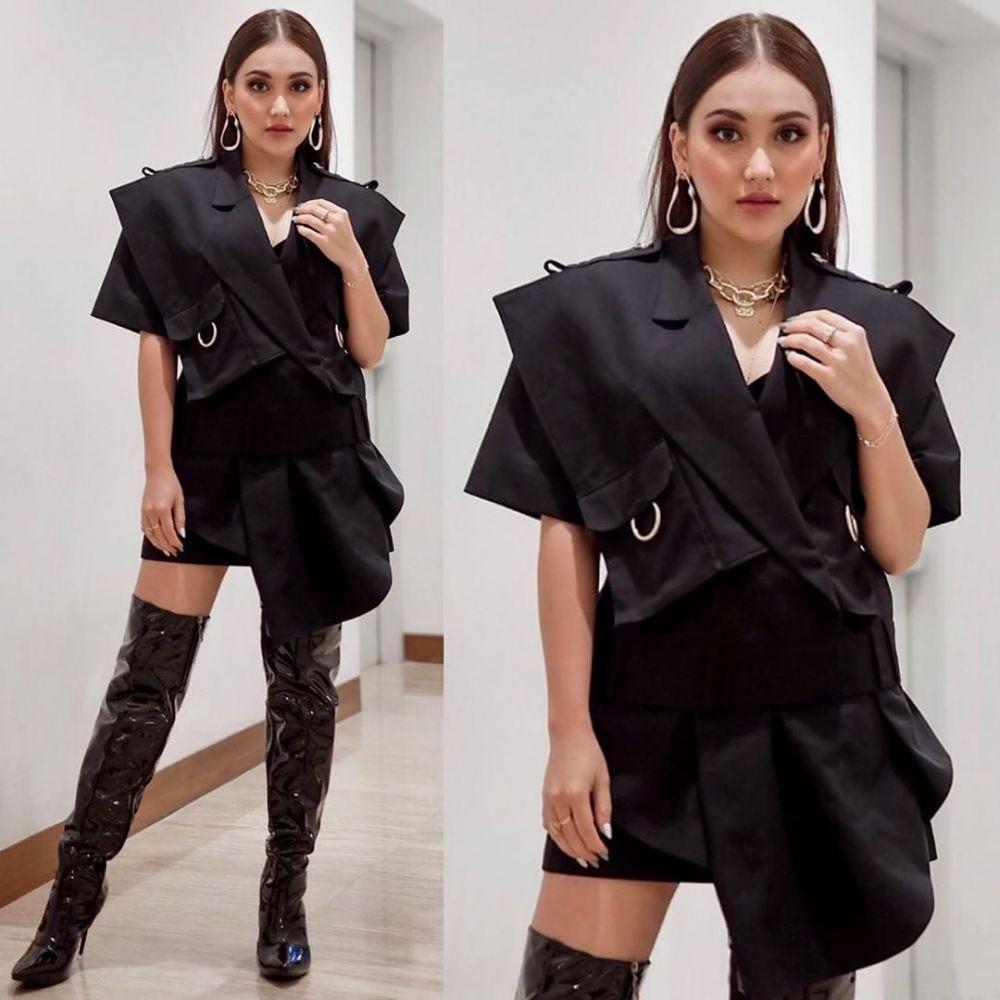 instagram.com/ayutingting92