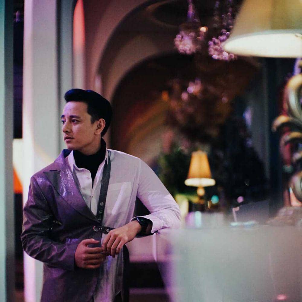 instagram.com/billydavidson_