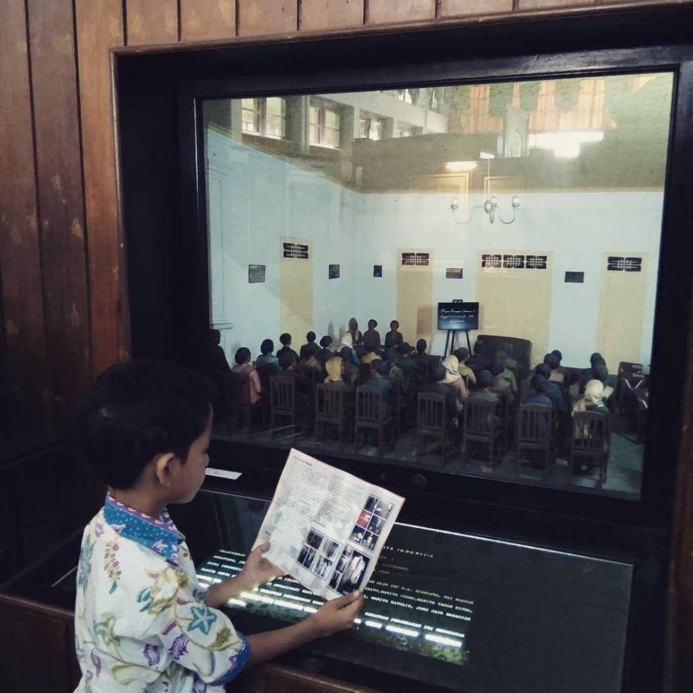 instagram.com/museum.pergerakan.wanita.indo