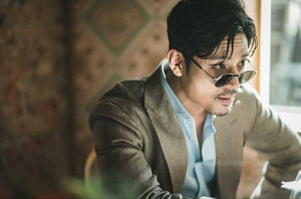 Jadi Aktor Tersibuk 2020, 10 Potret Kim Joo Hun Punya Akting Mumpuni