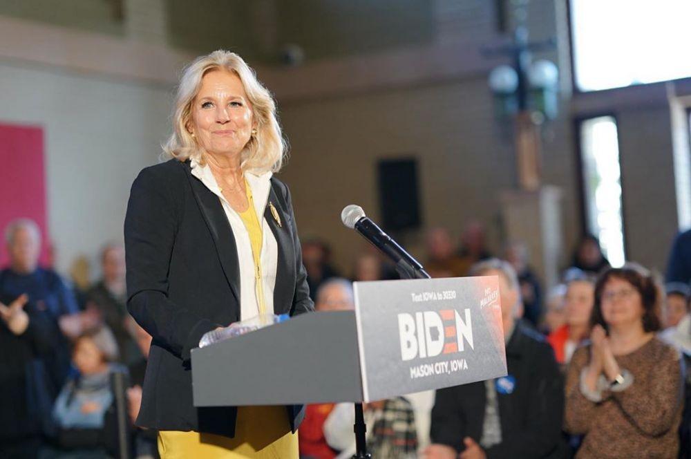 Jill Biden, Ibu Negara AS Berikutnya yang Mengabdi di Dunia Pendidikan