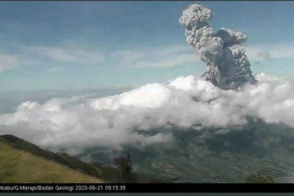 Merapi Berstatus Siaga, BPPTKG Minta Warga Lakukan 5 Hal