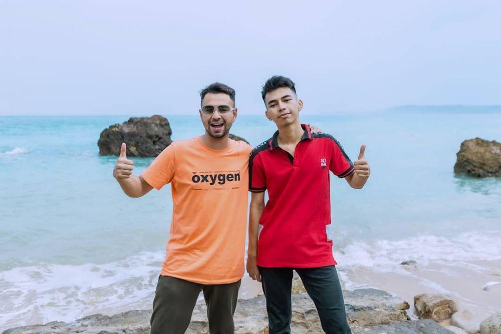10 Potret Raffi Ahmad dan 'Kembaran' Liburan di NIHI Sumba, Kompak!