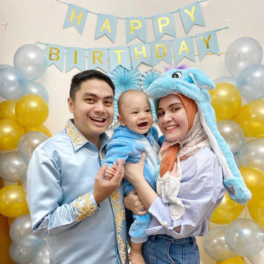 10 Potret Bahagia Keluarga Michella Adlen, Harmonis dan Bebas Gosip!