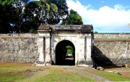 Benteng Nassau (kemdikbud.go.id)