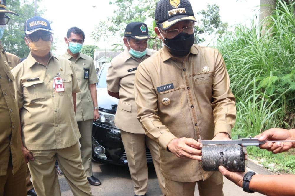 Wali Kota Malang Sidak Proses Perbaikan Jalan di Kawasan Cemorokandang
