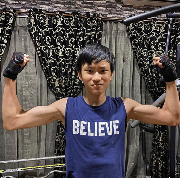 instagram.com/azkacorbuzier